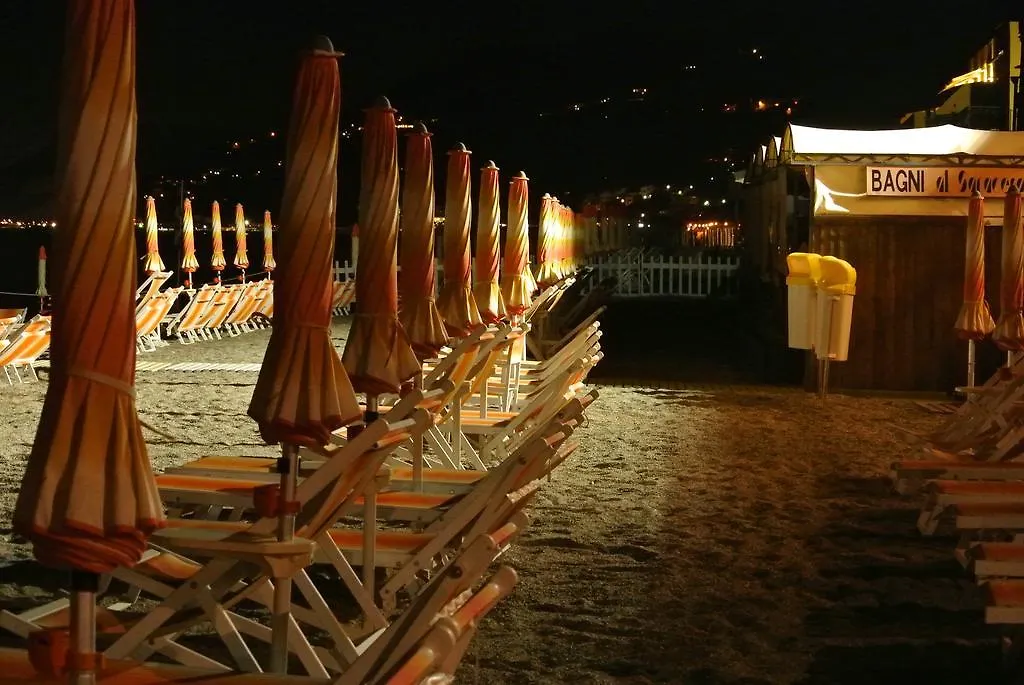 Aparthotel Residence Il Gabbiano Varigotti Italien