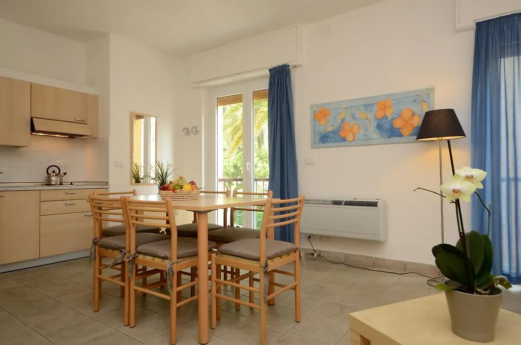 Residence Il Gabbiano Varigotti 0*,