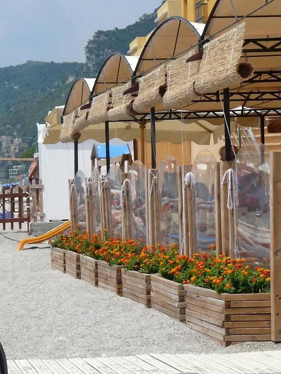 Residence Il Gabbiano Varigotti Aparthotel