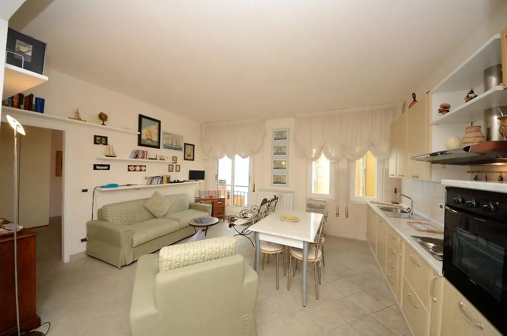 Residence Il Gabbiano Varigotti Italy