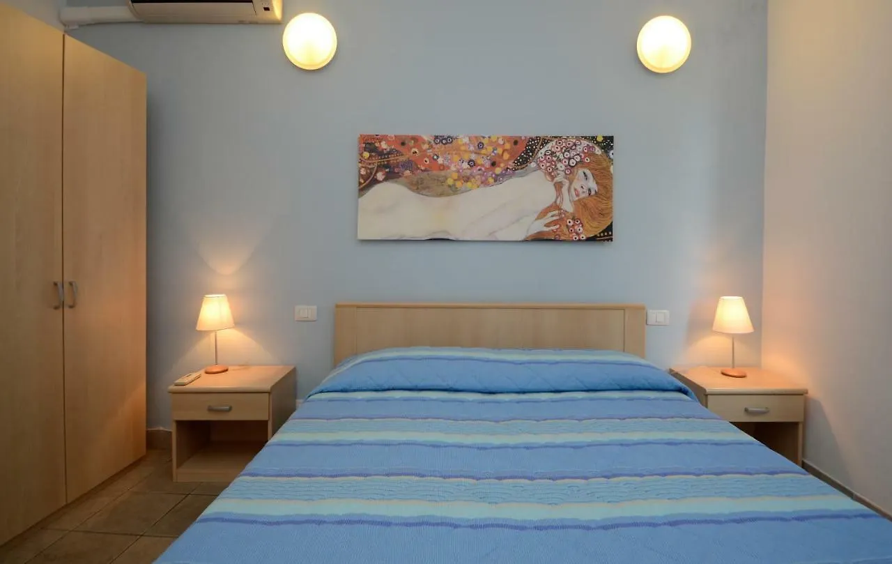 Residence Il Gabbiano Varigotti 0*,